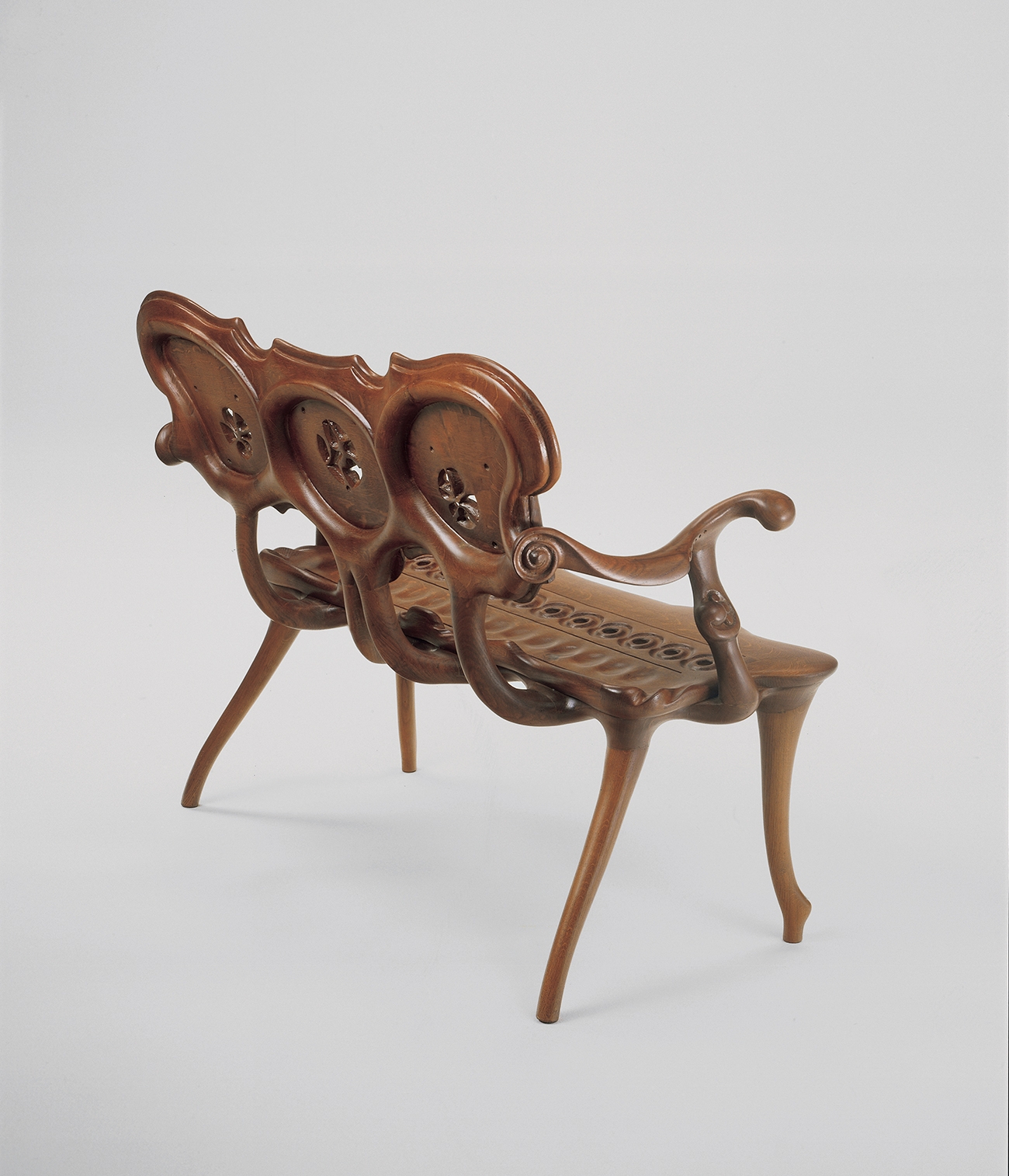 Calvet Bench , Gaudi, Monde Singulier 03