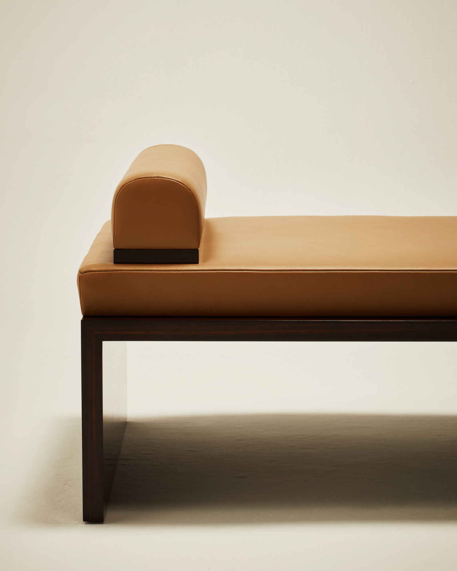 Continuous by Atelier FM, made of Wood and Leather, Macassar Ebony version, picture 3