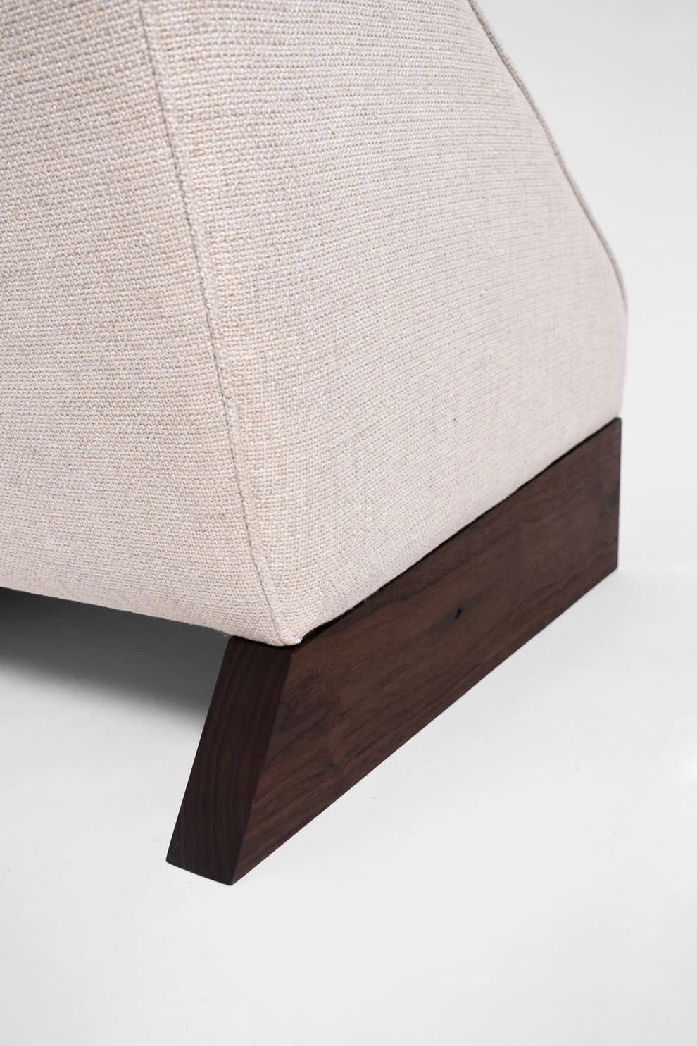 Arrábida armchair, Barracuda Collection, Barracuda Interiors 05