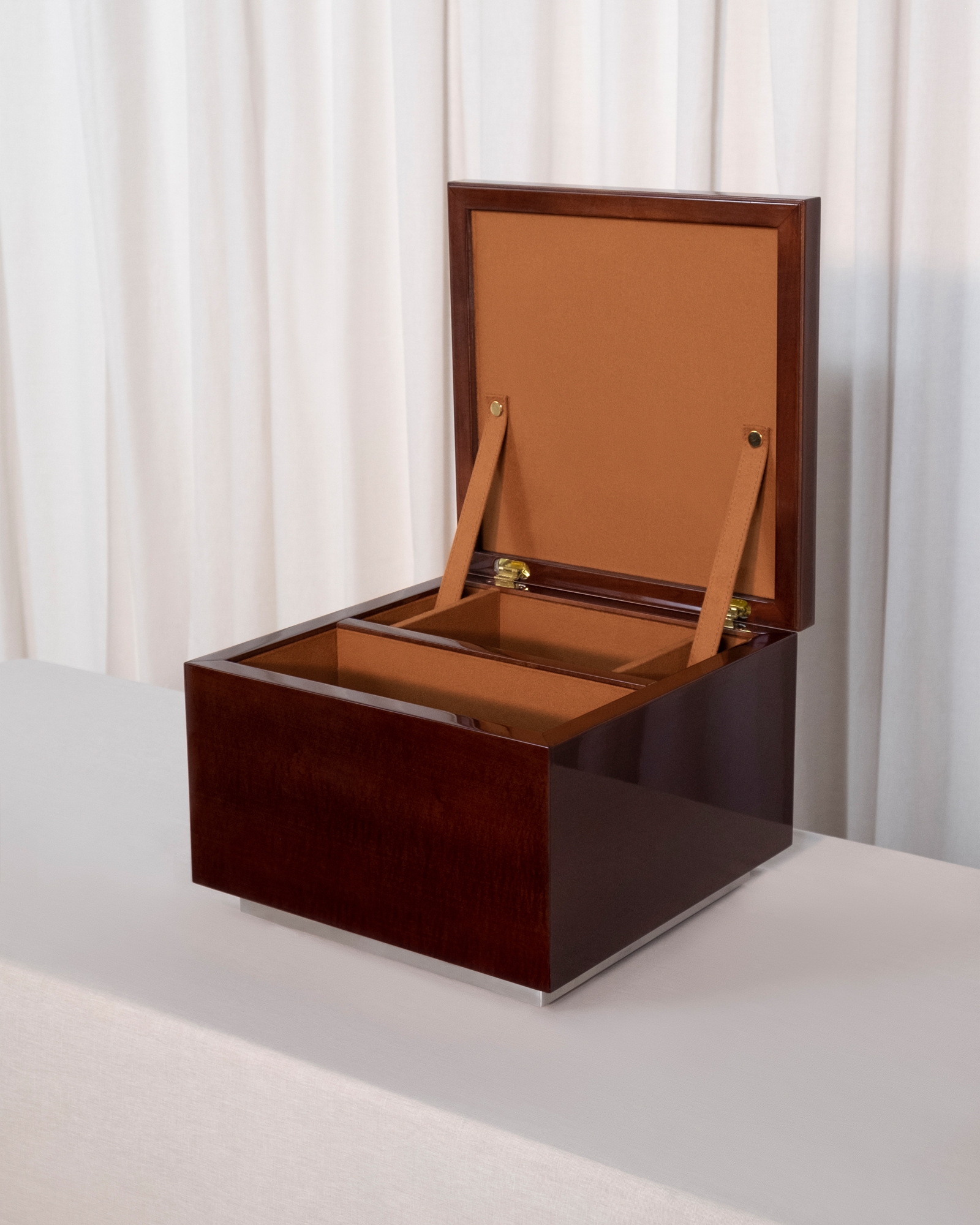 Box, Collection 01, Studio Akademos 03