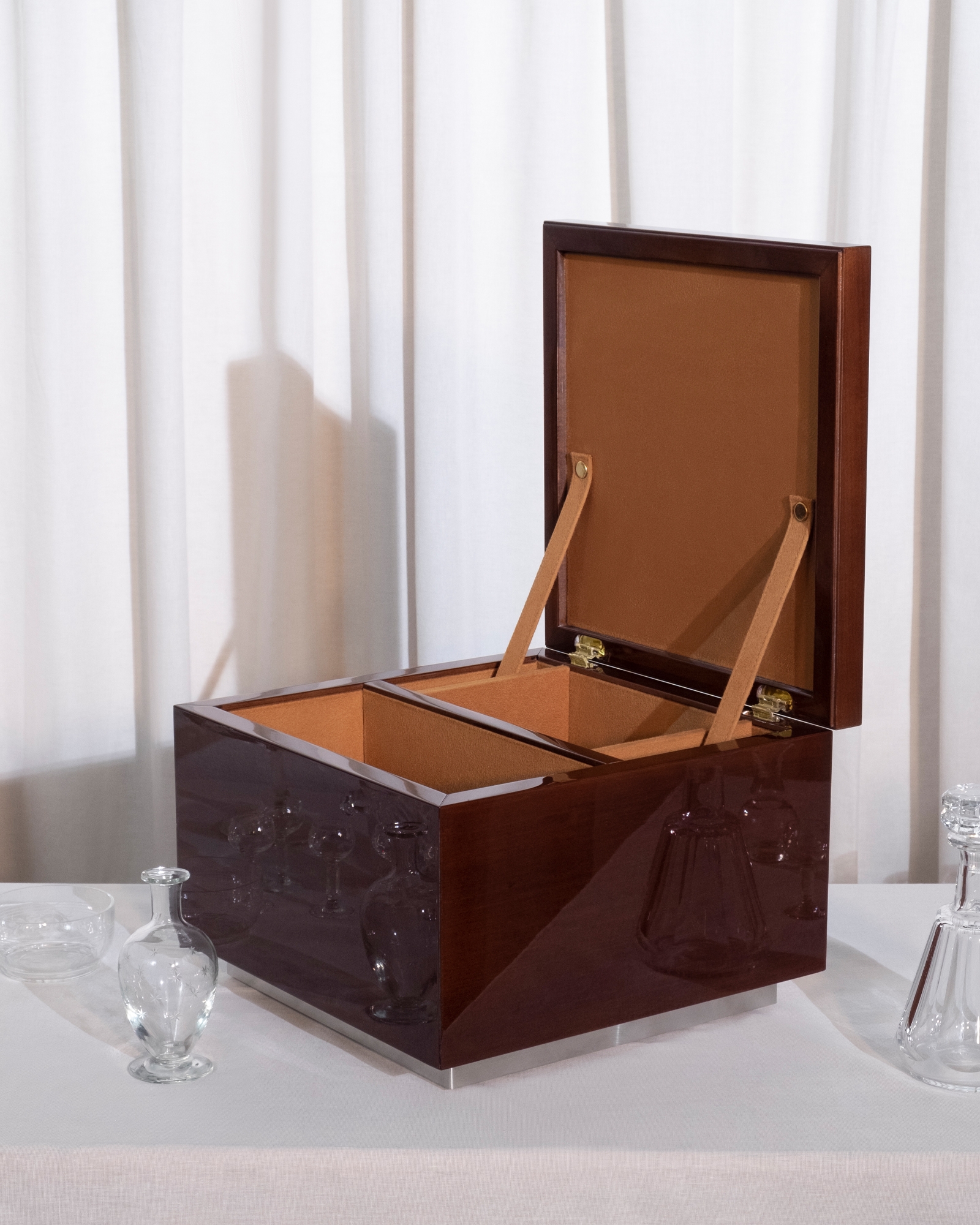 Box, Collection 01, Studio Akademos 02