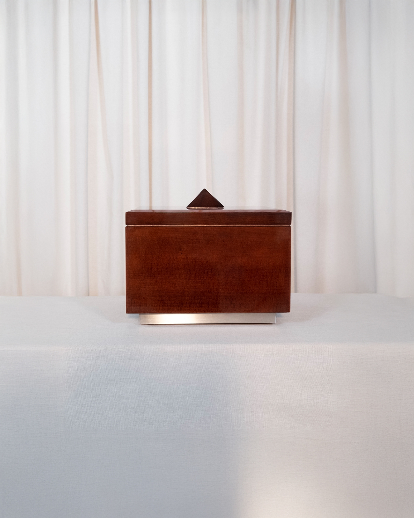 Box, Collection 01, Studio Akademos 01