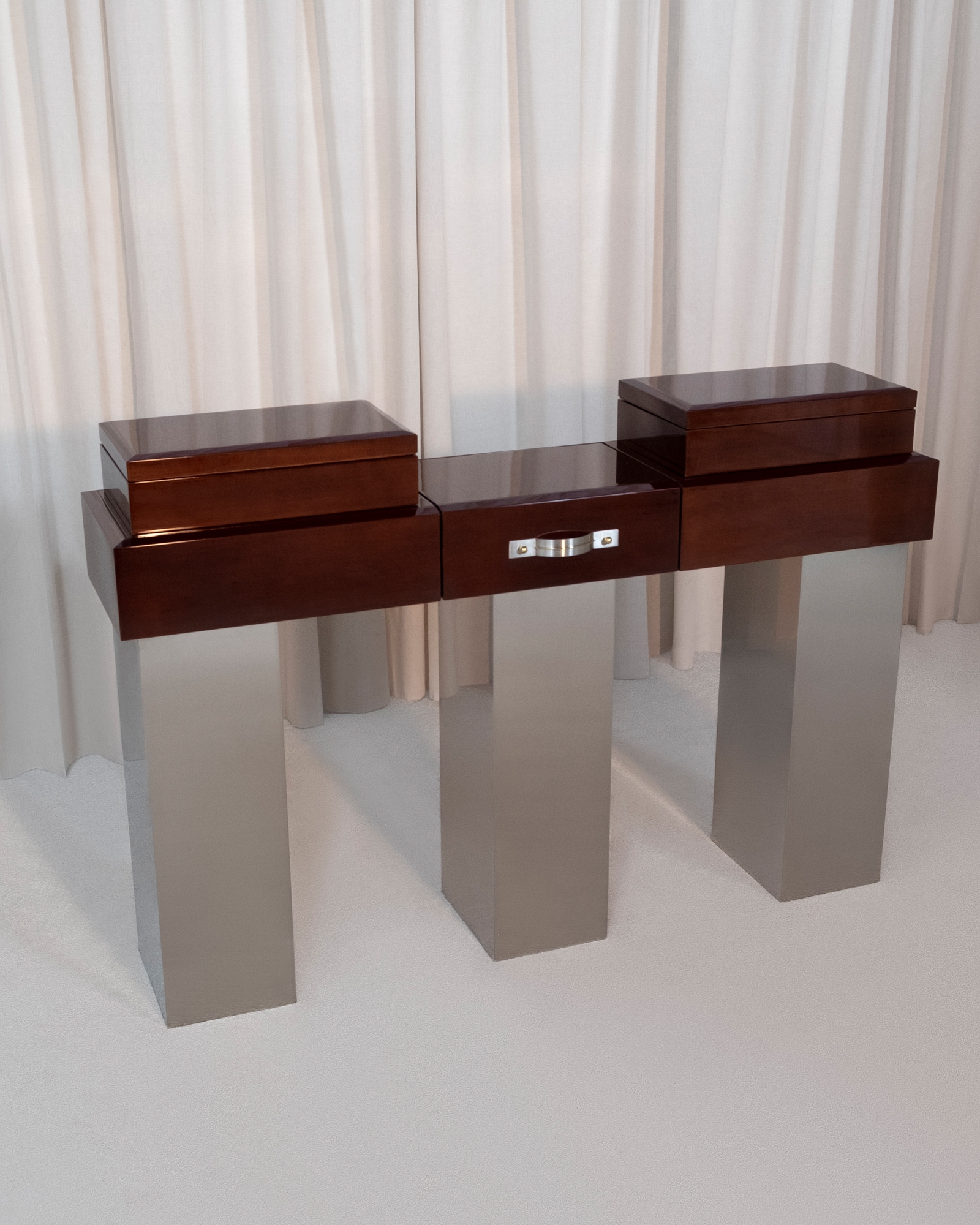 Console, Collection 01, Studio Akademos 02