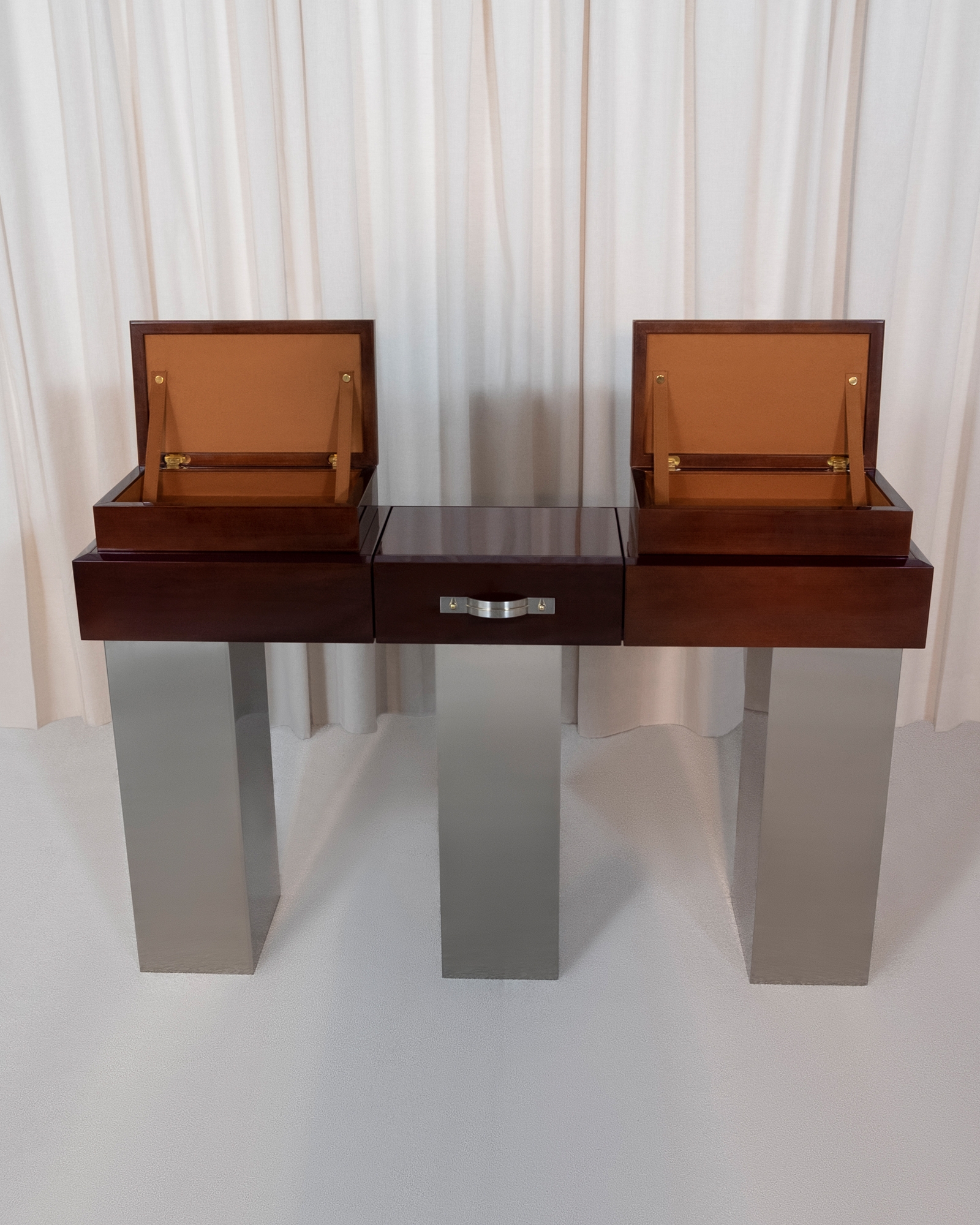 Console, Collection 01, Studio Akademos 03