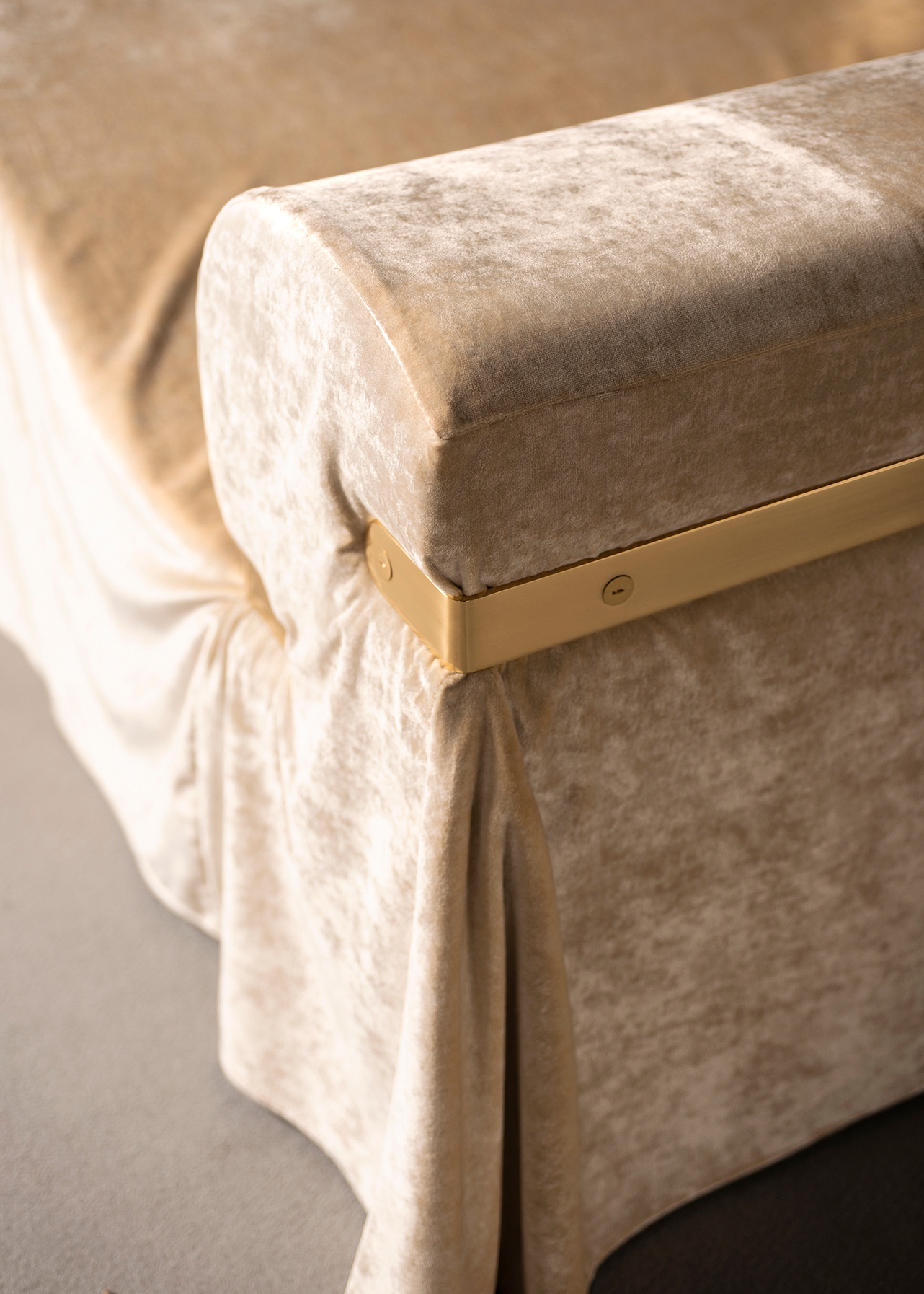 08 divano -  Chaise Longue, Drop 02, Interni Venosta 04