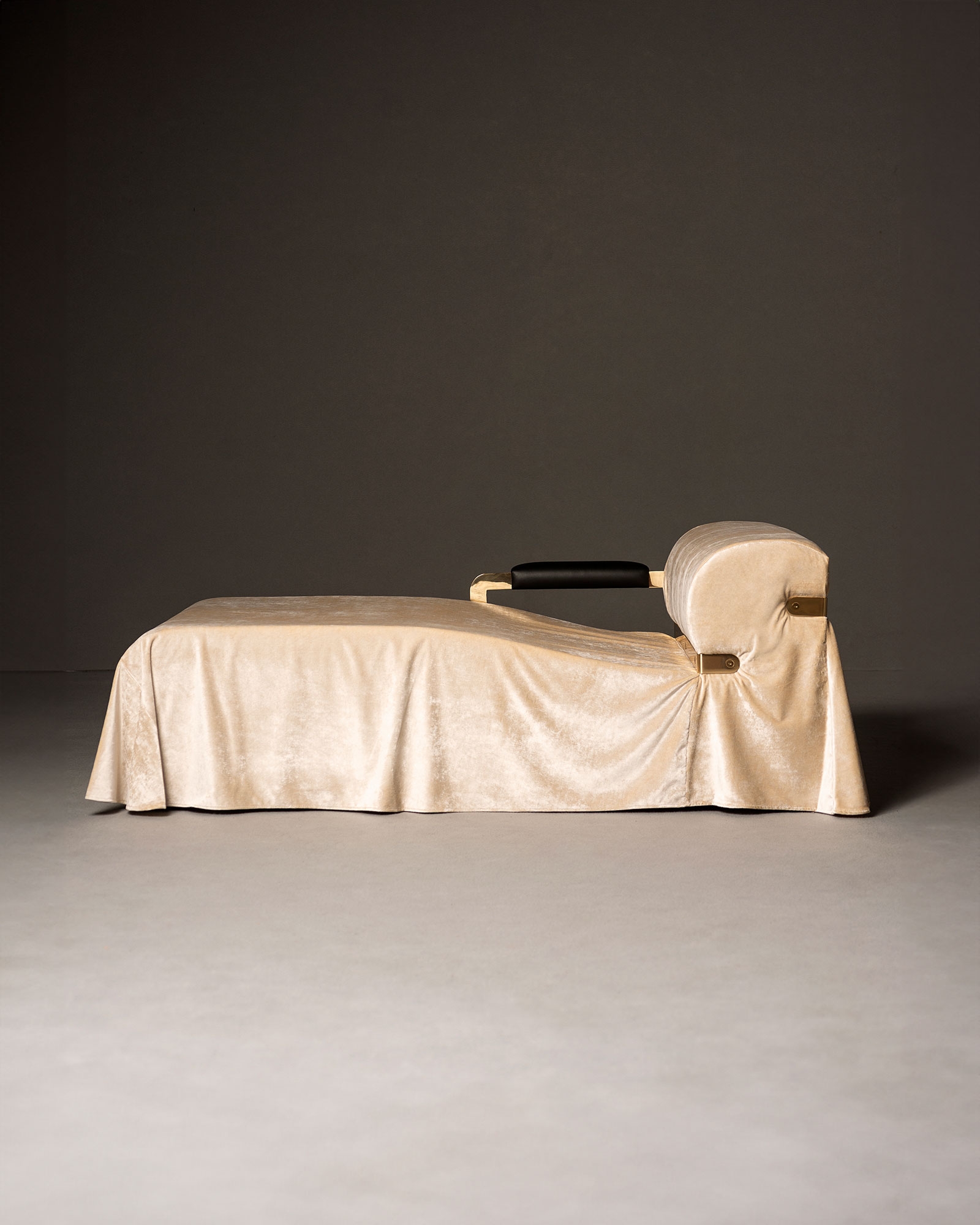 08 divano -  Chaise Longue, Drop 02, Interni Venosta 02