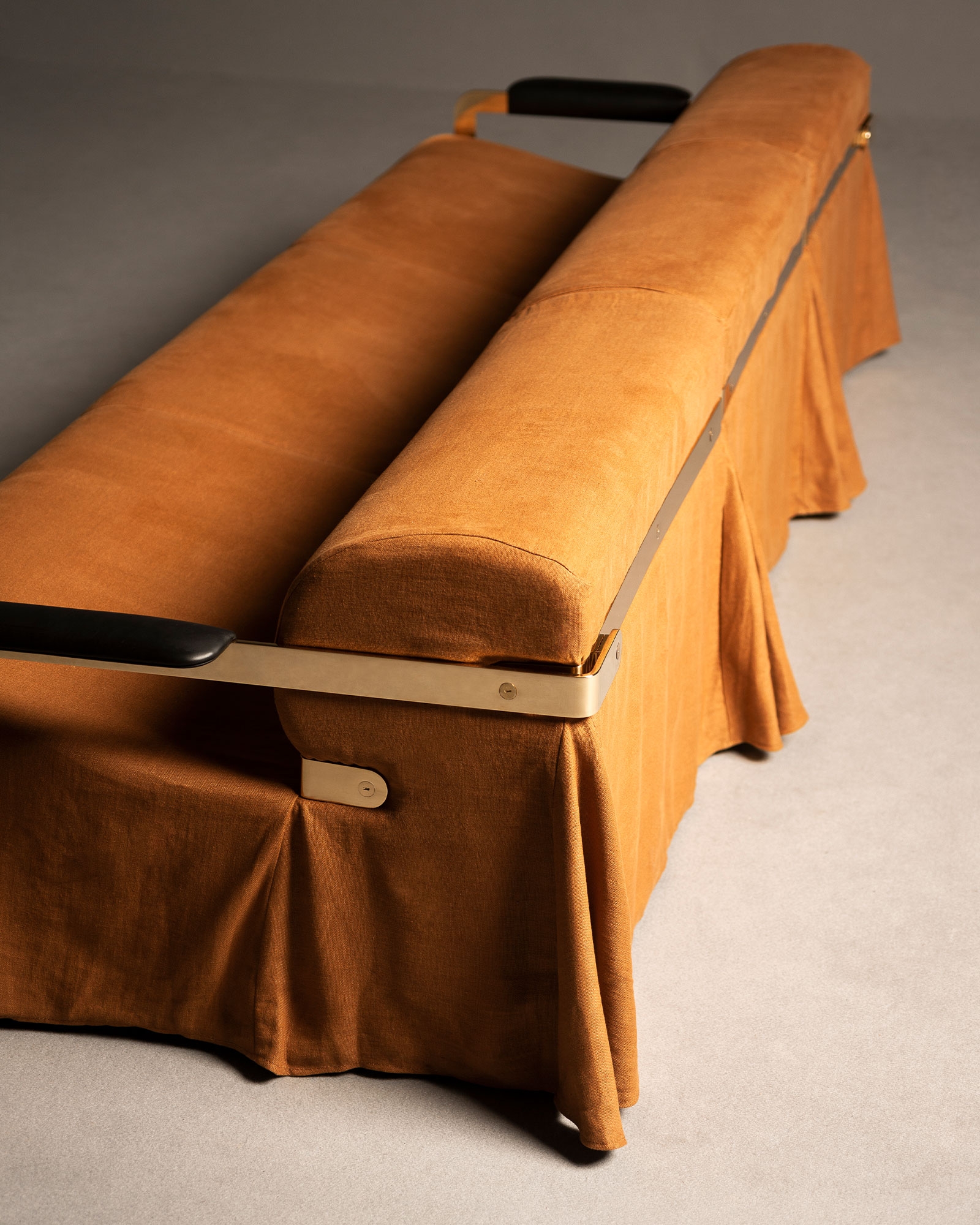 08 divano - Sofa, Drop 02, Interni Venosta 03