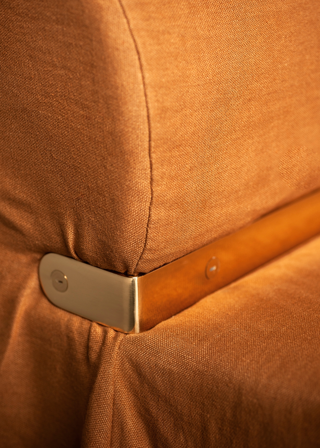 08 divano centrale - sofa, Drop 02, Interni Venosta 03