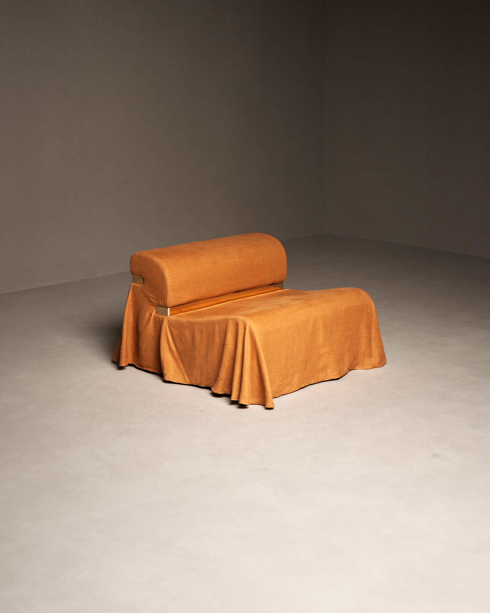 08 divano centrale - sofa, Drop 02, Interni Venosta 02