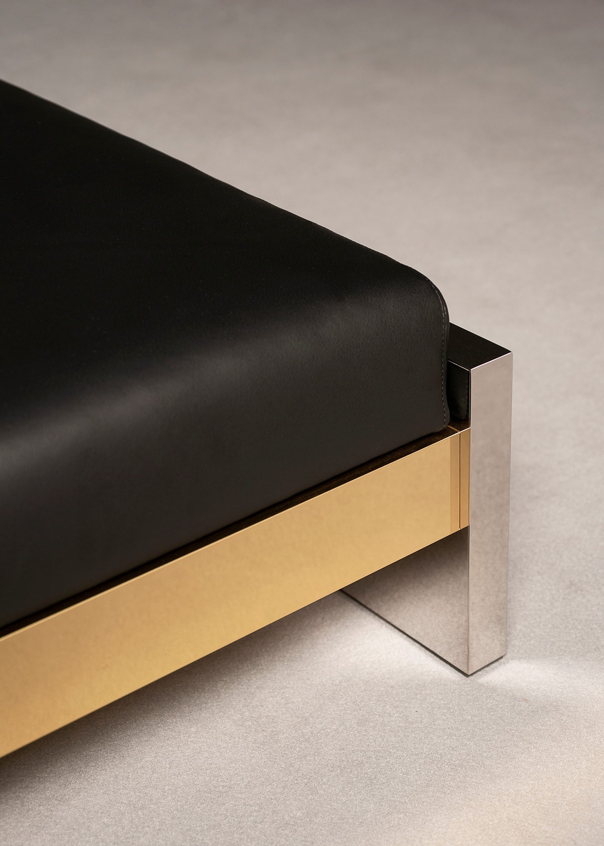 14 pouf - M , Drop 02, Interni Venosta 03