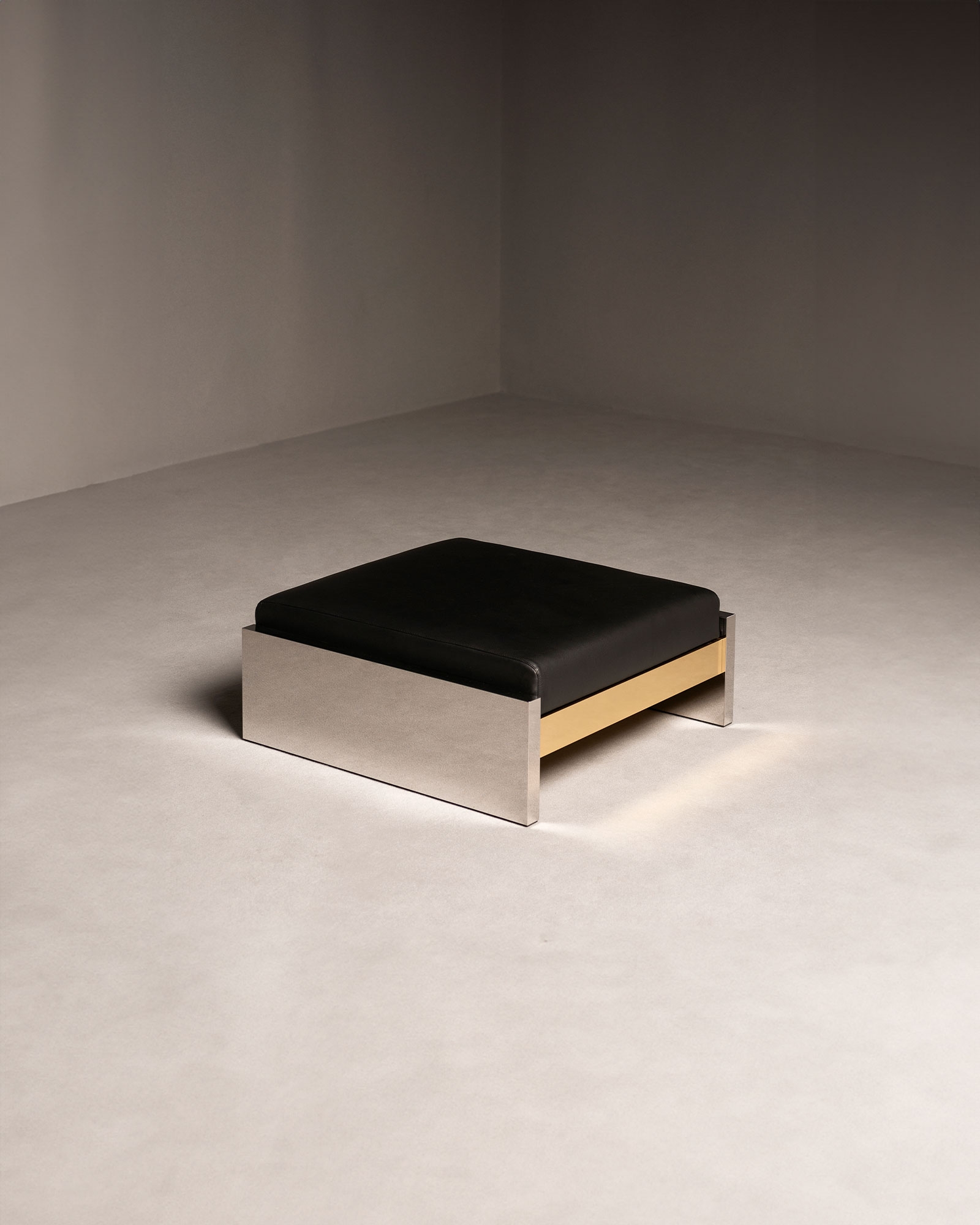 14 pouf - M , Drop 02, Interni Venosta 02