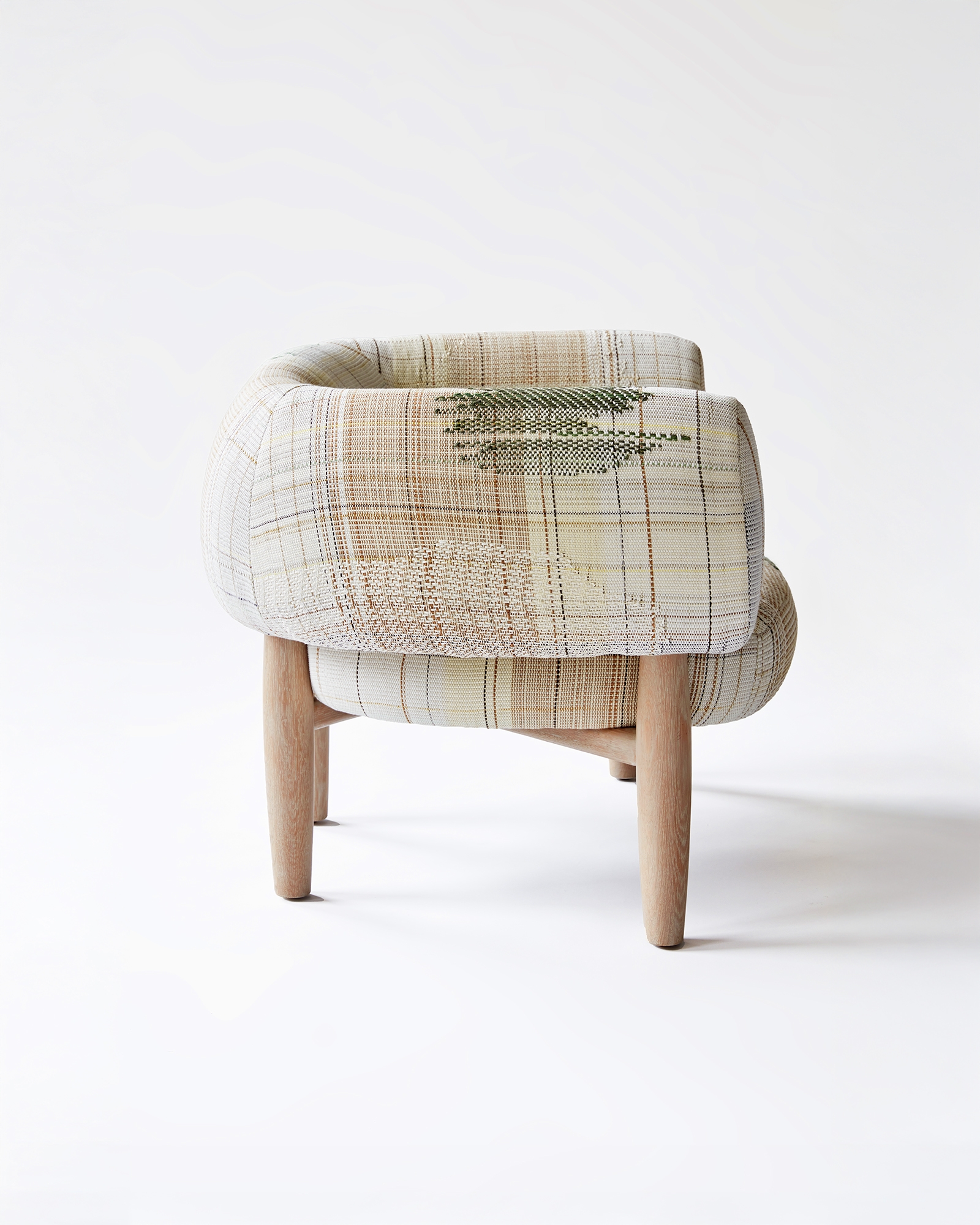 Editions Paolo Ferrari by Studio Paolo Ferrari, made of Upholstery and , Textured Fabric version, picture 4