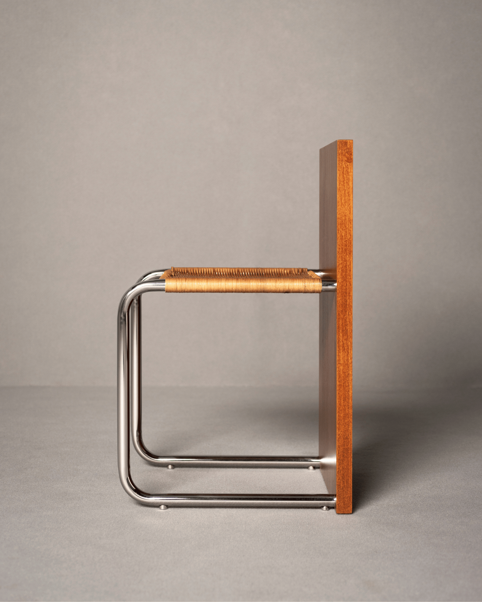 Drop 01 by Interni Venosta, made of Wood and Brushed Steel, Lacquered wood version, picture 1