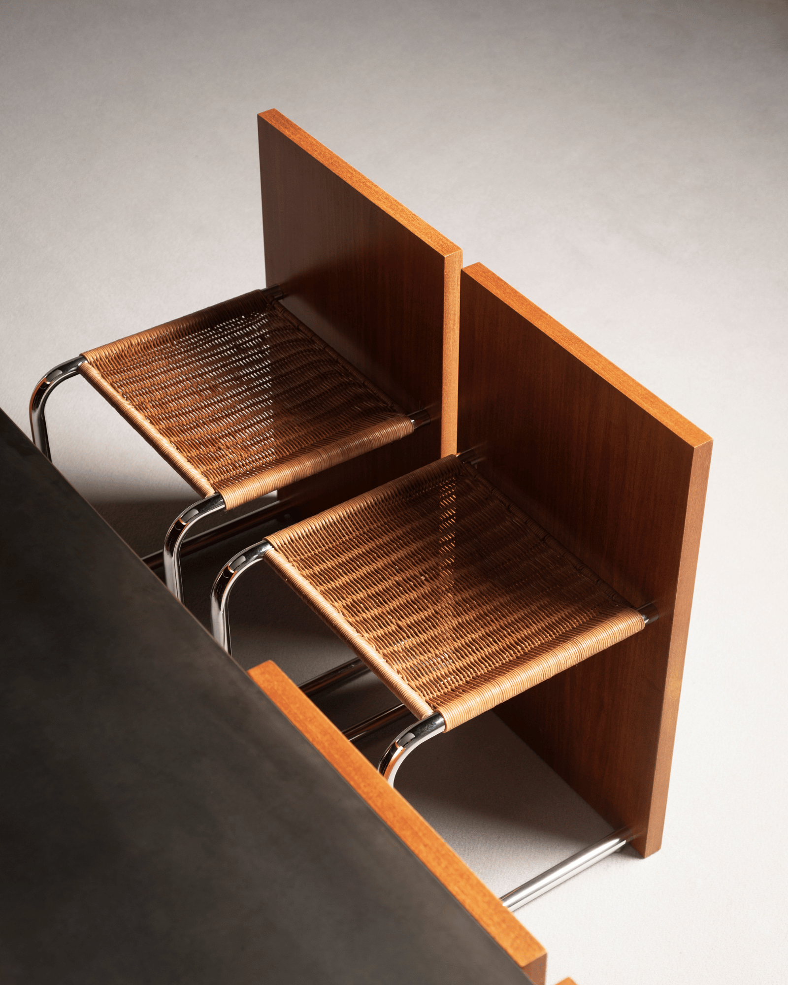 Drop 01 by Interni Venosta, made of Wood and Brushed Steel, Lacquered wood version, picture 2