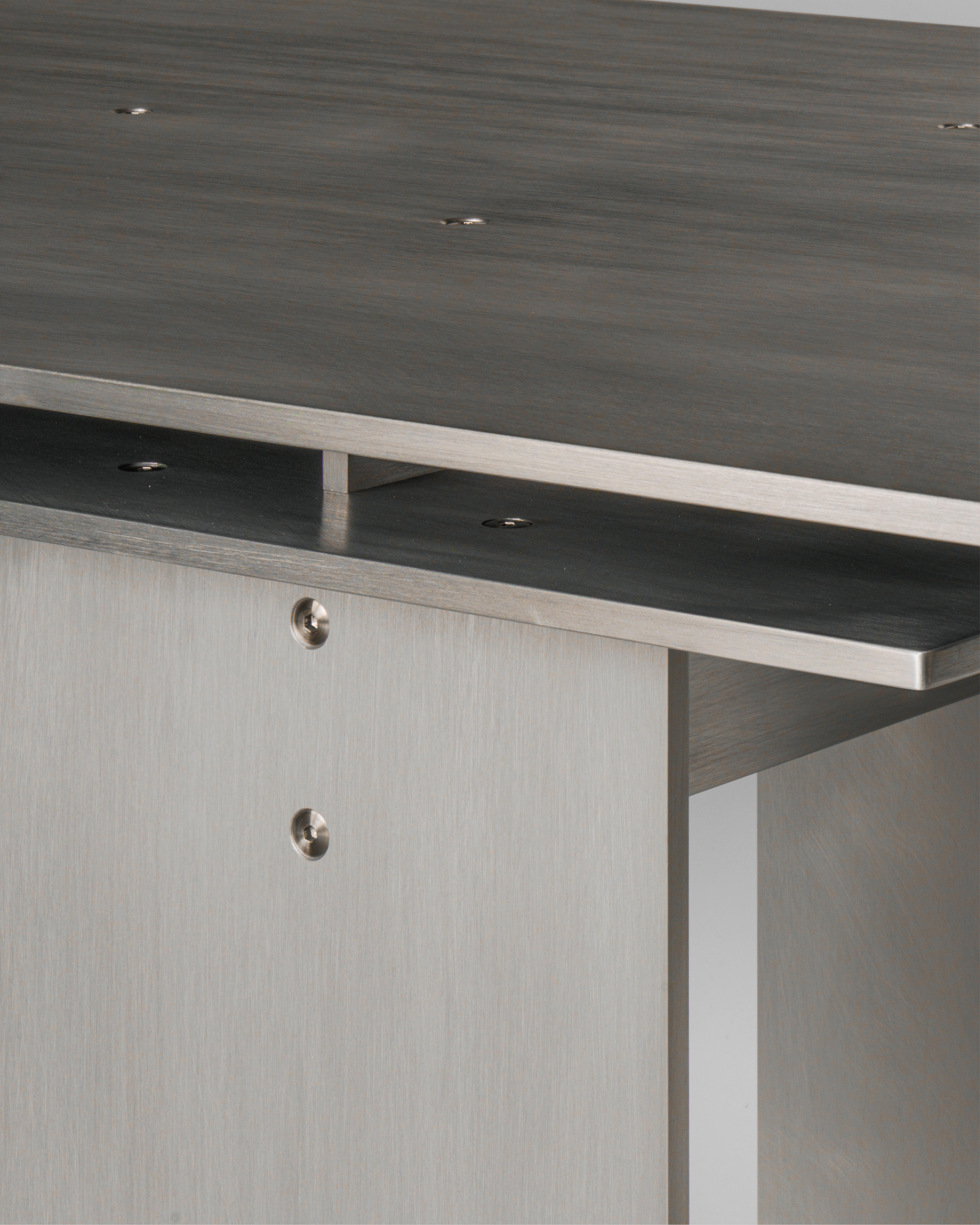 Office Table, Johan Viladrich Collection, Studio Johan Viladrich 04