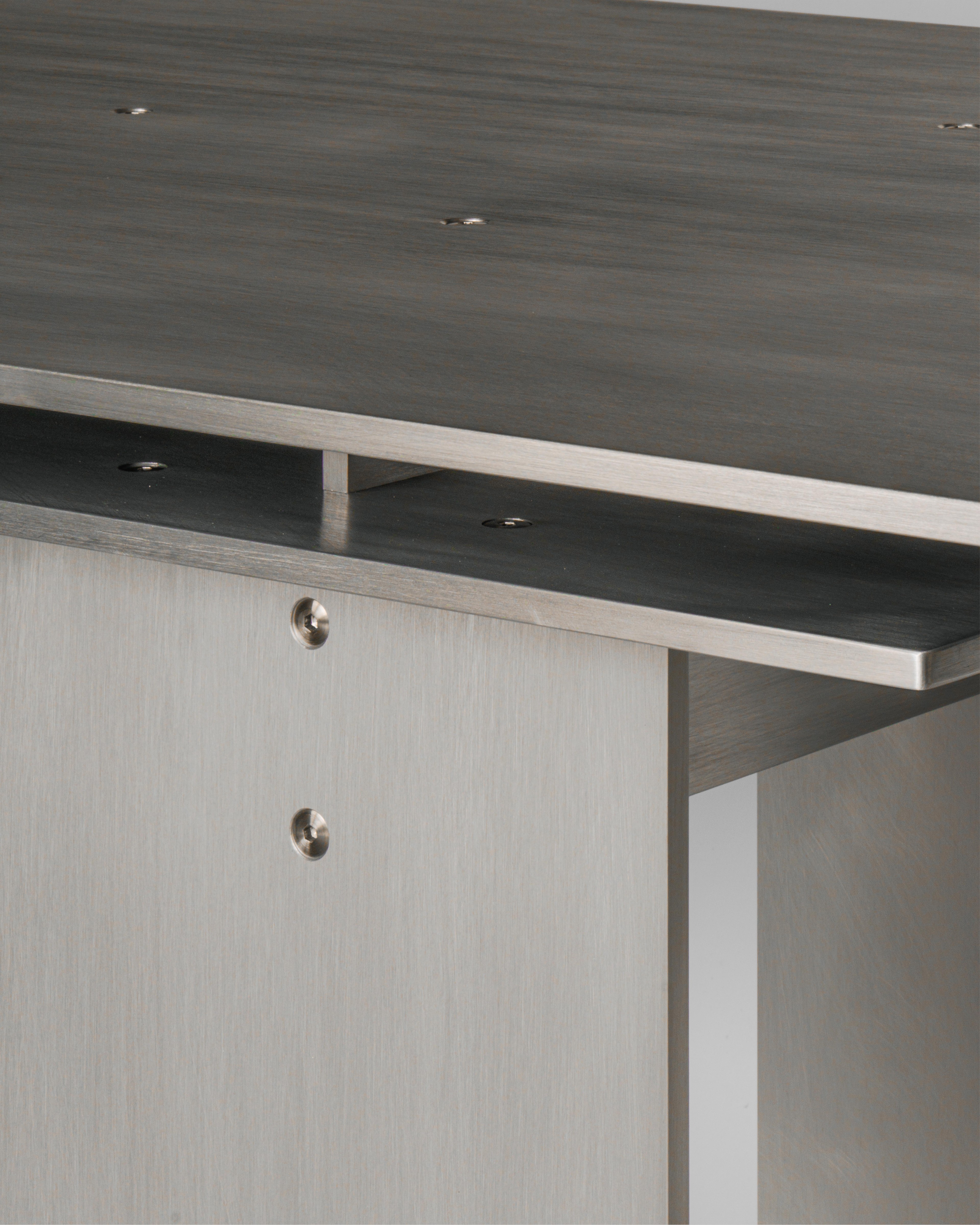 Office Table, Johan Viladrich Collection, Studio Johan Viladrich 04