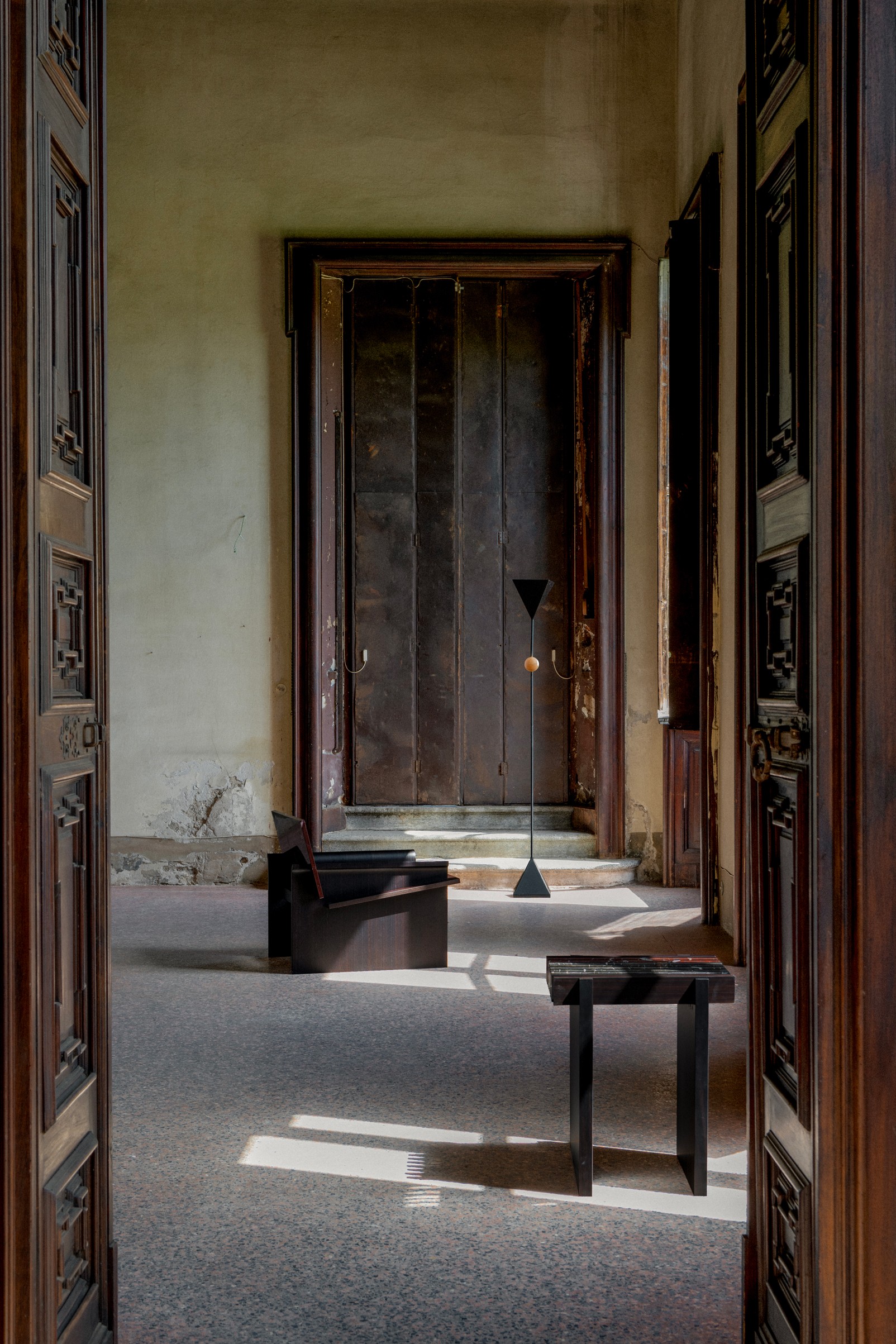 Antechamber by StudioDanielK, made of Stone and Steel, Honey Calcite version, picture 6