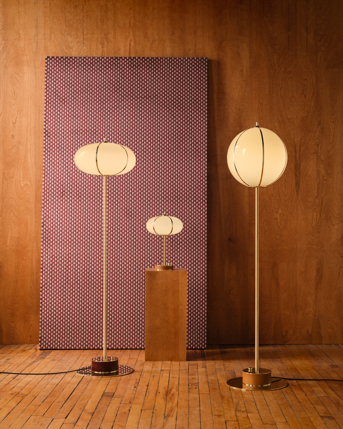 Rib Floor Lamp Sphere, Konekt Collection, Konekt 08