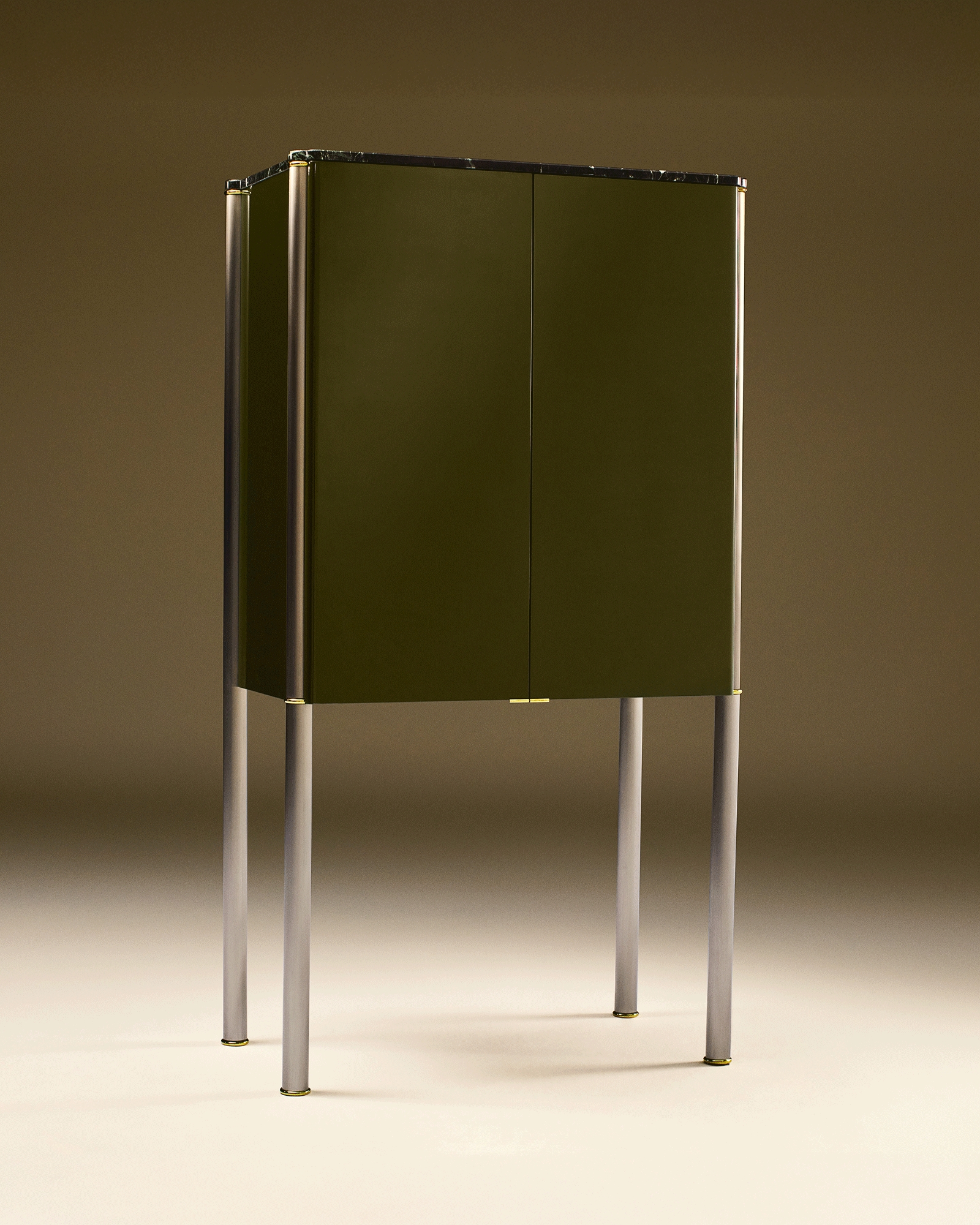 Mise En Scène by Tatjana von Stein, made of Wood and Leather, Green Lacquer version, picture 1