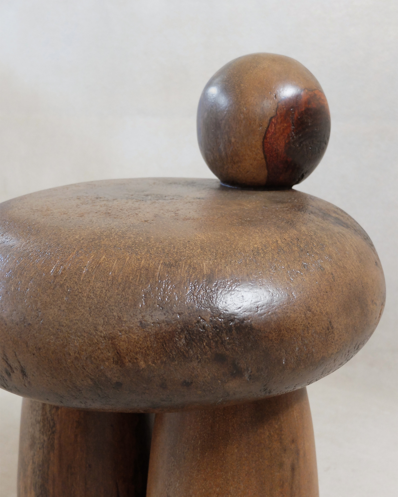 Petite Ourse Stool, Orbite, Altin 05