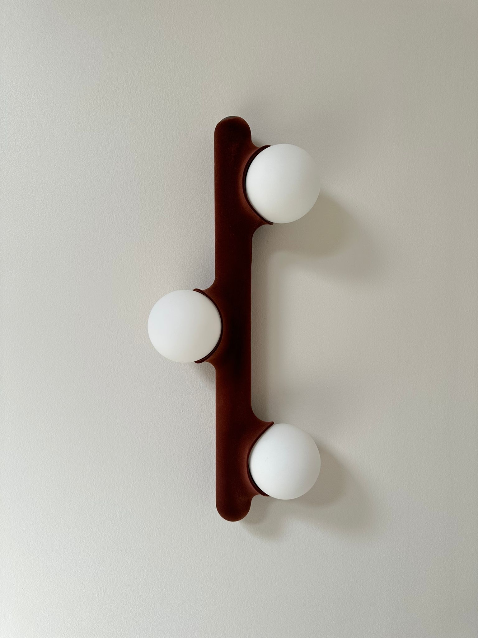 Prickly Pear by Mickael Koska, made of Aluminium and Ceramic, Brown version, picture 4