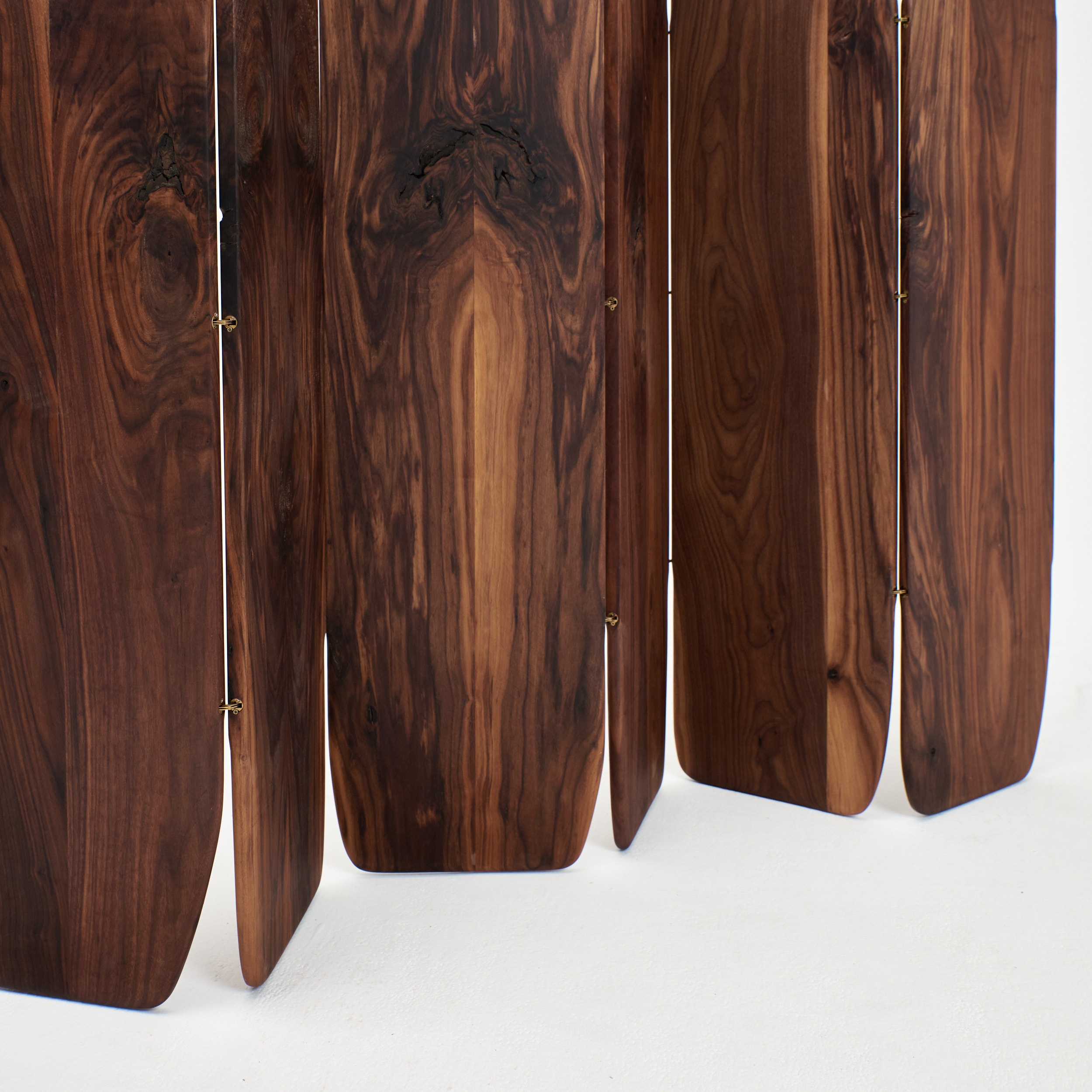 Project 213A Collection by Project 213A, made of Wood and , Walnut version, picture 3
