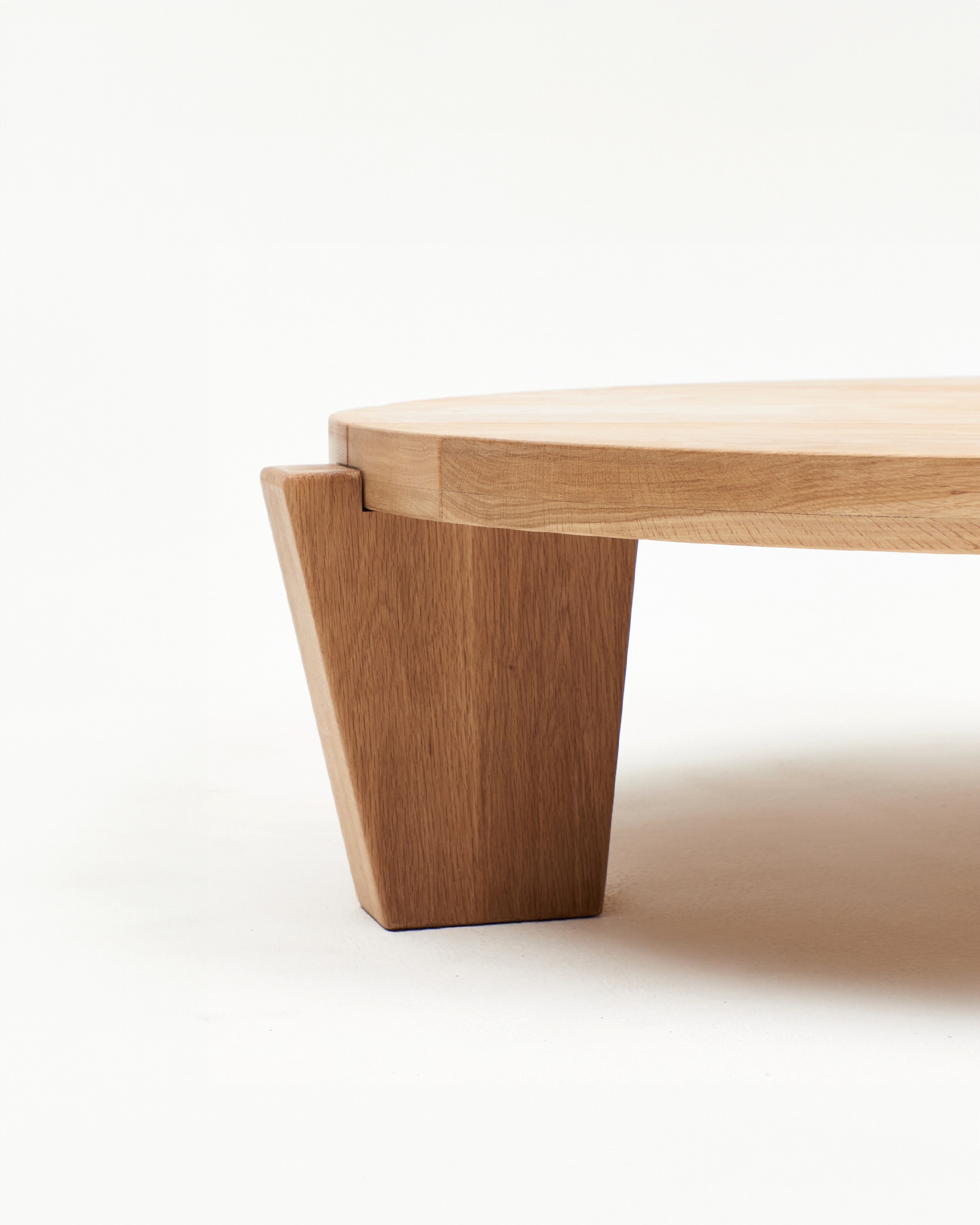 Project 213A Collection by Project 213A, made of Wood and , Oak version, picture 3