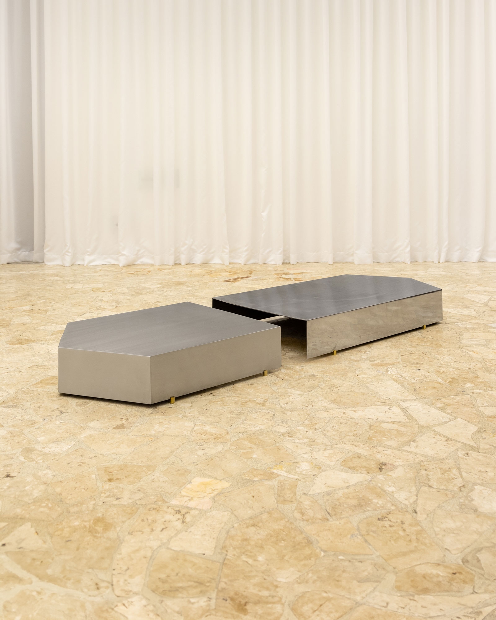 Mantiqueira - Coffee Table, Mobilia Tropical Legacy, Mobilia Puro 02