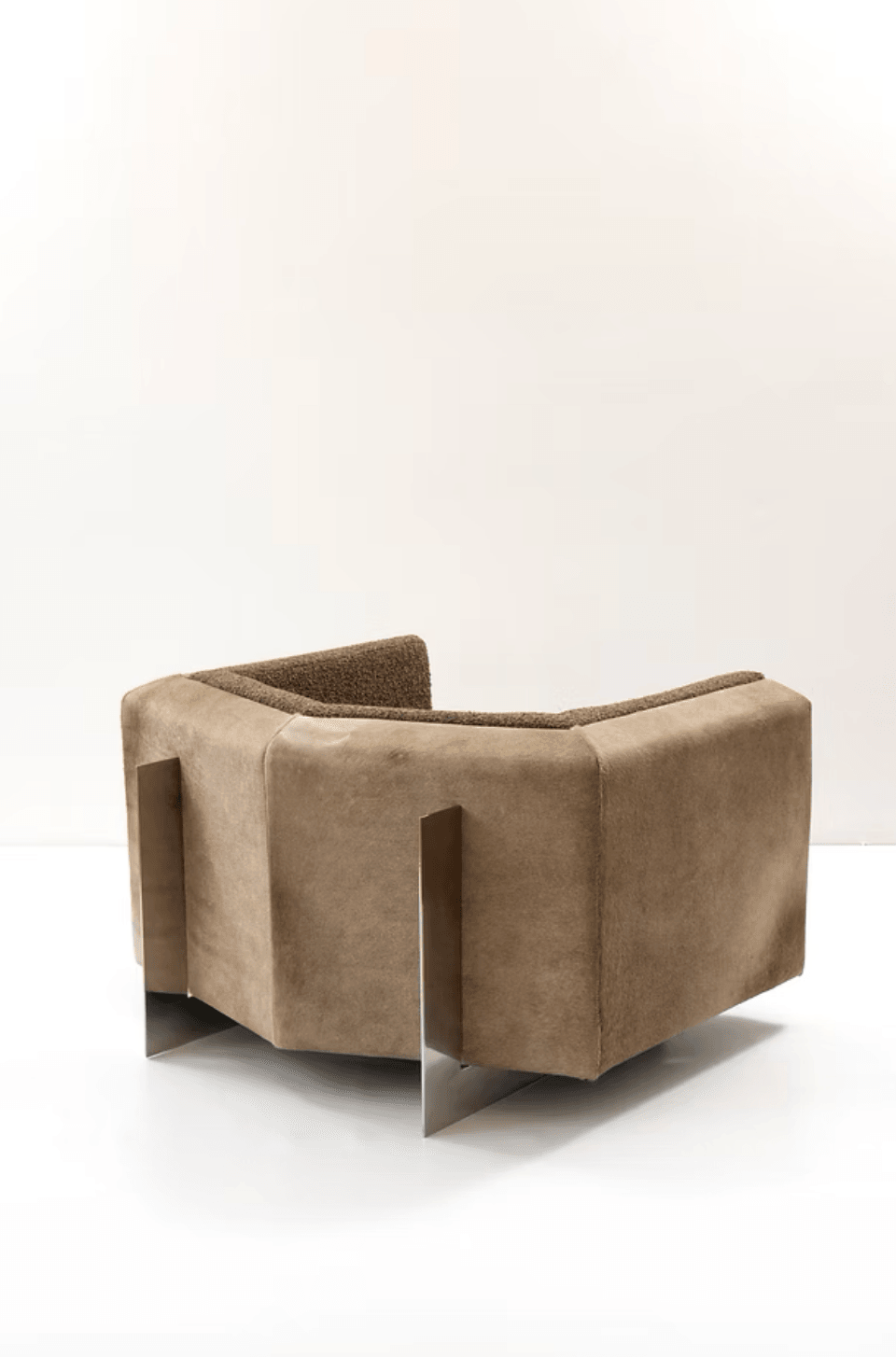 pony leather and an interior made of fabric Mobilia Puro