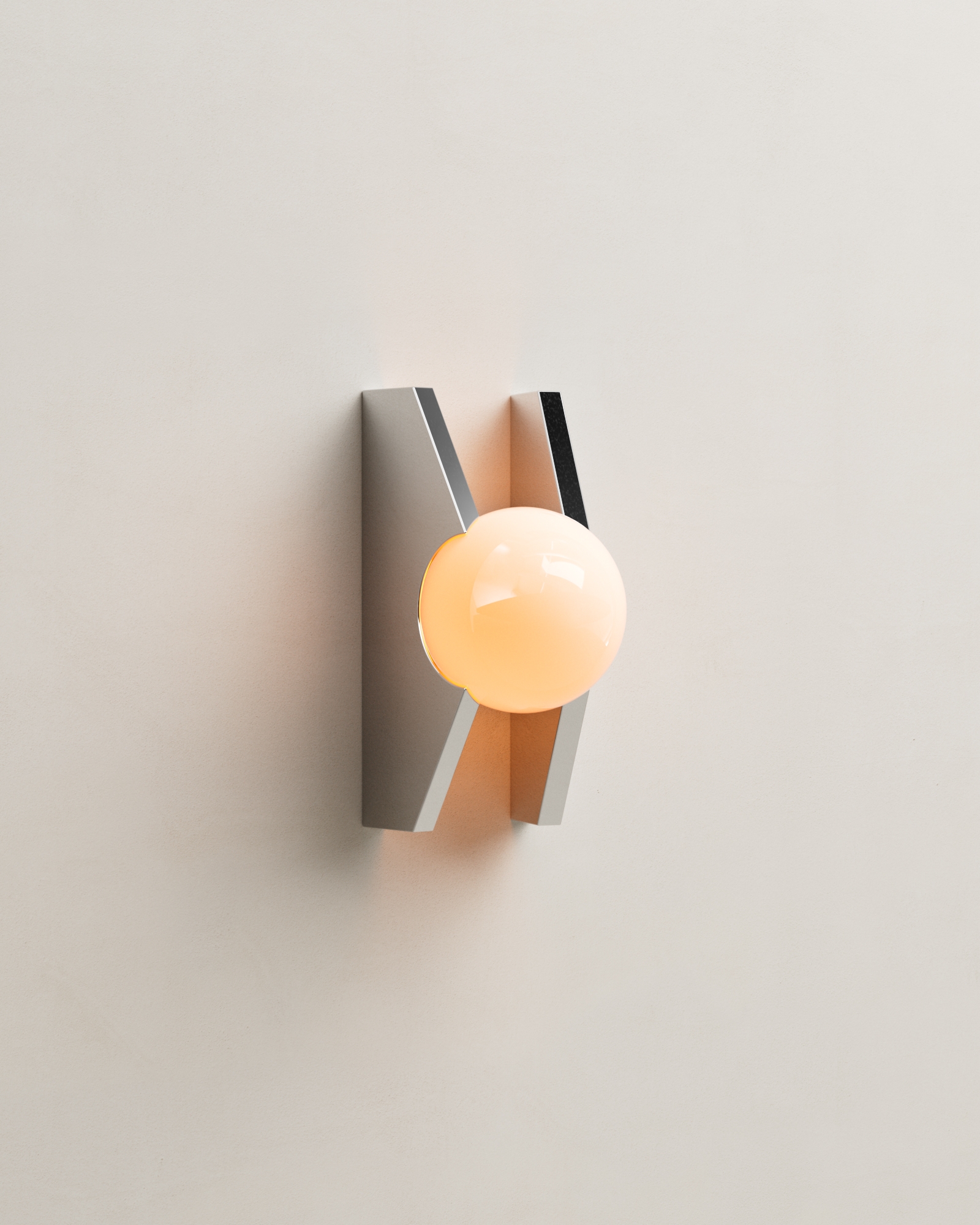 Croisière by Rudy Guénaire, made of Chrome and Aluminium, Chrome version, picture 2