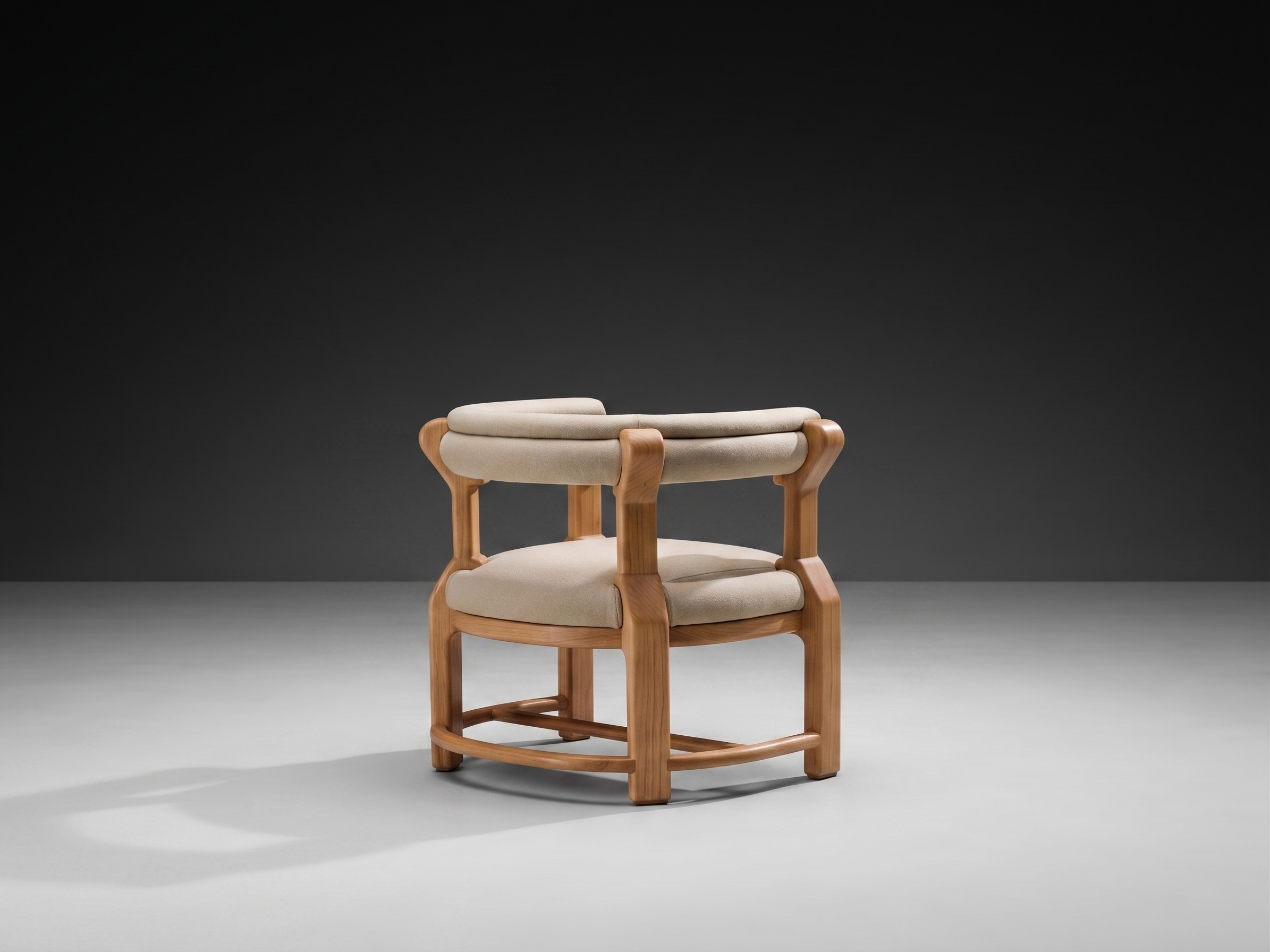 Tahanan chair