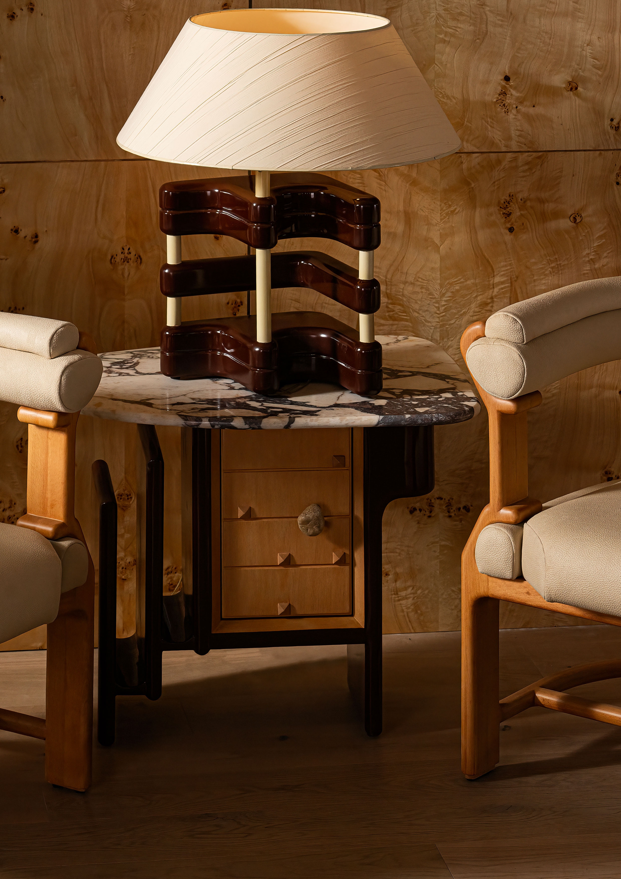 Side Table, Tahanan 05