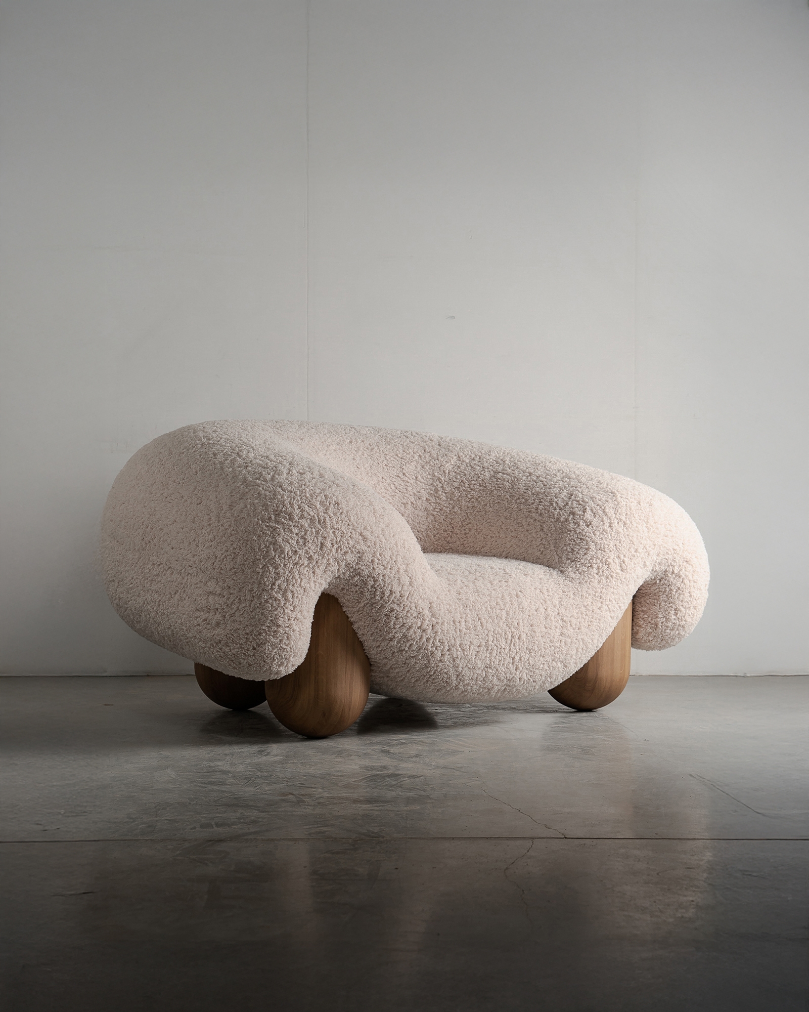 The Lamb chair cream, The Lamb Collection, Vova