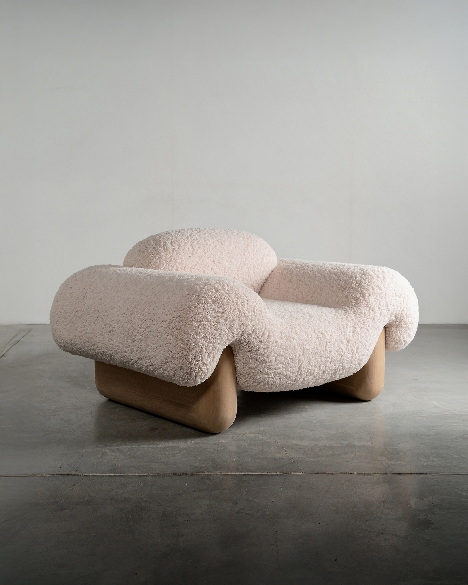 The little lamb chair cream, The lamb collection, Vova